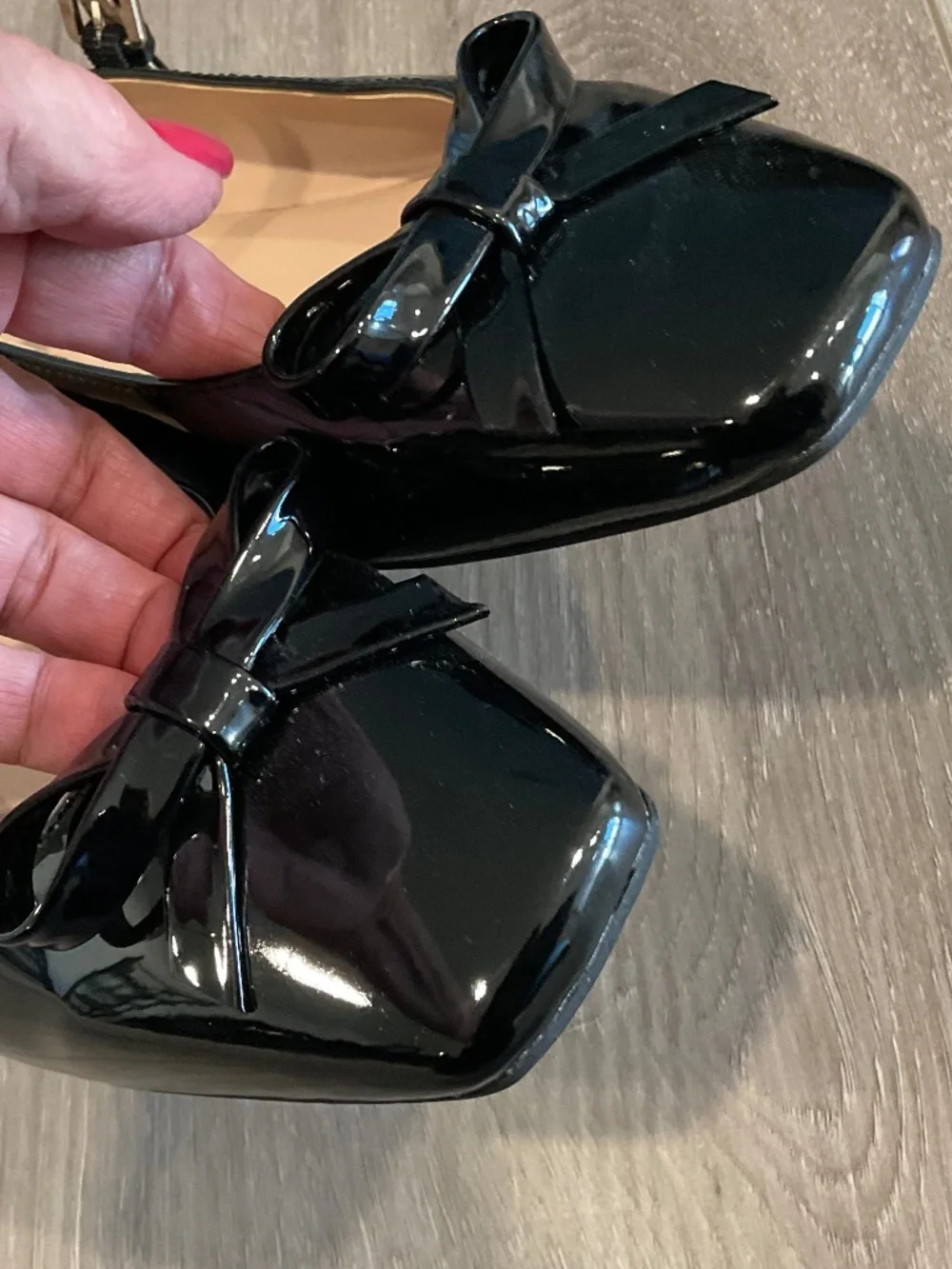 BANDOLINO Juletta  Flat Mary Jane’s in Black Patent Bow Accent Size 9 NEW